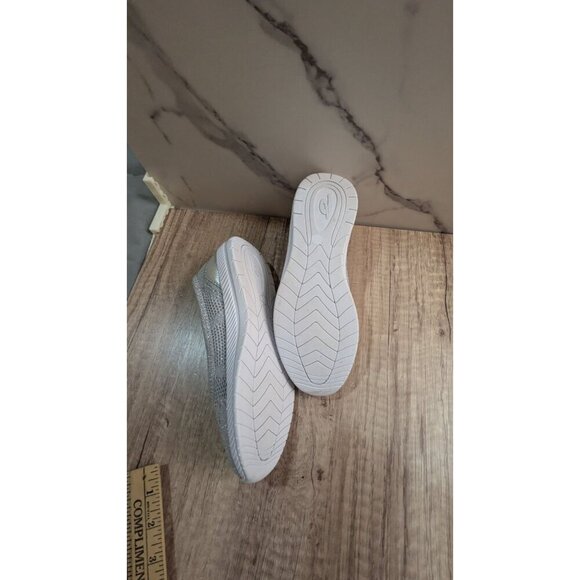 Easy Spirit Womens size 6M Glitz Skimmer Slip-On silver comfort sole walking - Picture 4 of 6